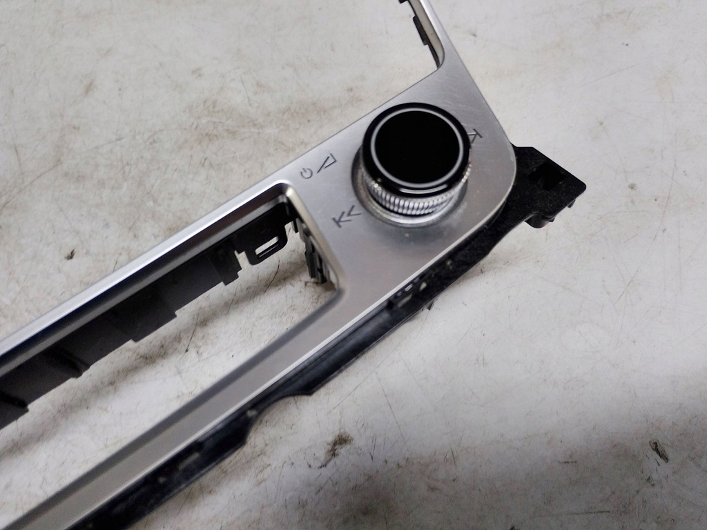 фото №3, Audi рамка радио кнопка запуск стоп 4n0905217 europa