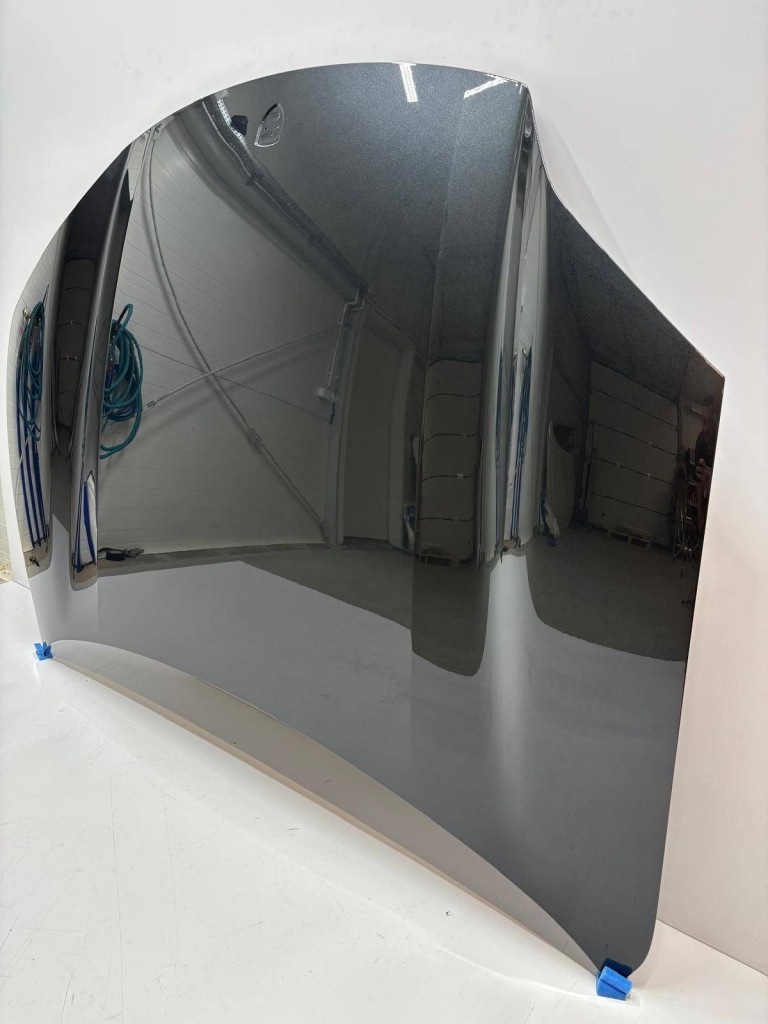 Porsche macan 4 electric капот 95c823155c vulkangrau m7r в Украине