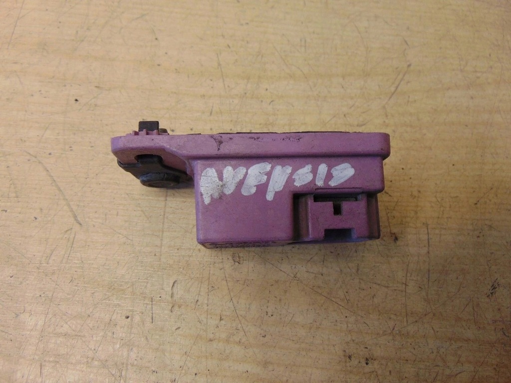 фото №1, Модуль реле омивача лампа toyota avensis