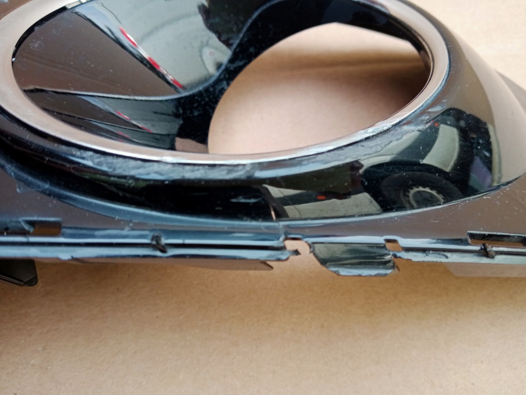 фото №2, Audi a8 d4 правая решётка бампера перед