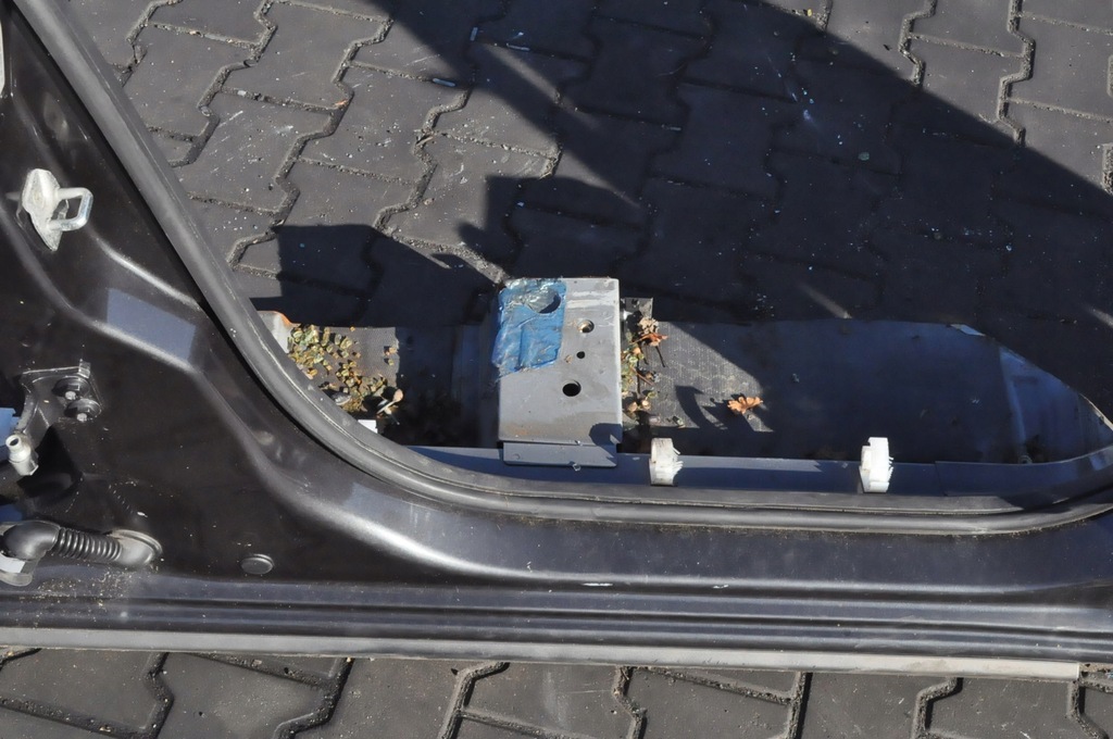 фото №5, Fiat 500l блок двигателя порог правый