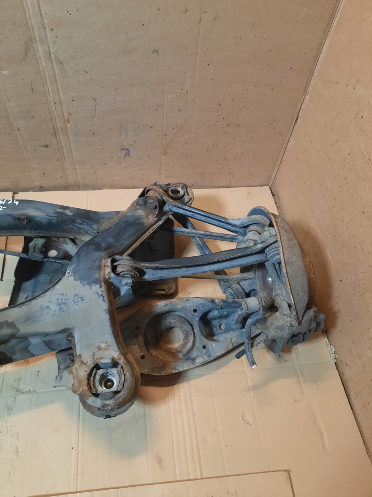 Подвеска oś задний  полный mercedes c200 Цена