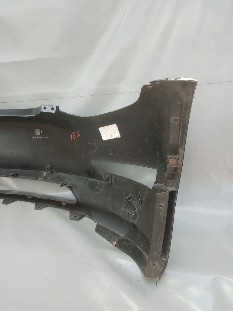Tesla model 3 iii 17r- бампер перед передний pdc 1084175-00 Доставка