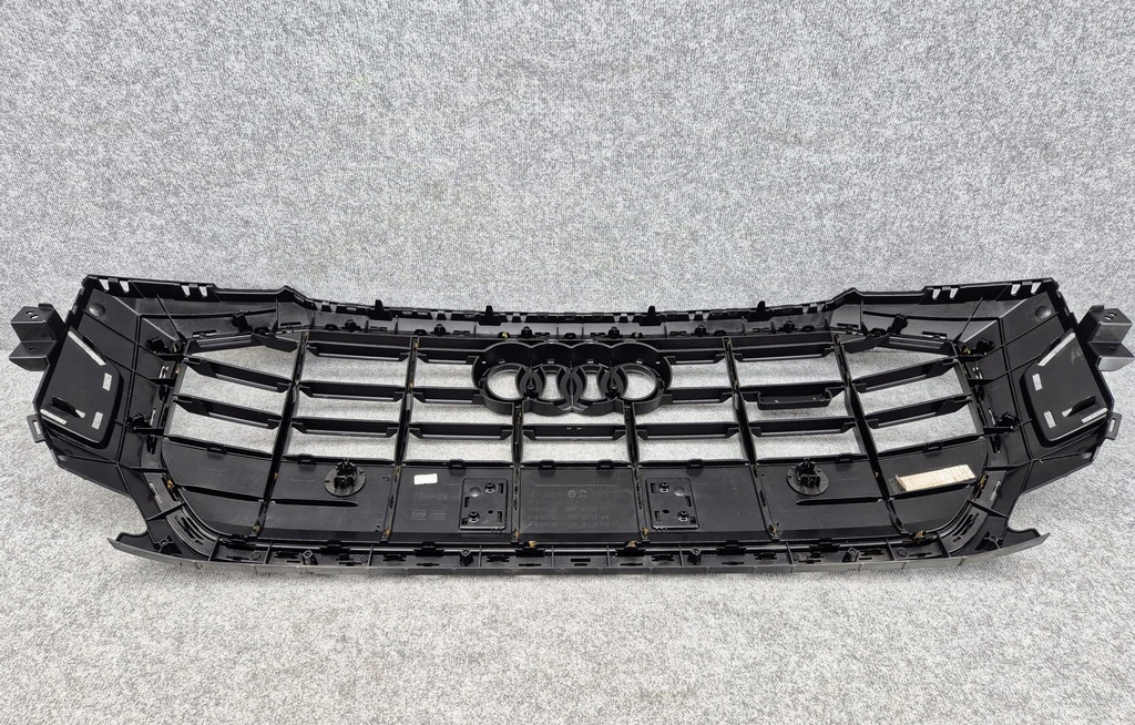 фото №13, Audi q8 4m решётка радиатора радиатора решётка радиатора оригинальный номер 4m8853651 4m8853651a 4m8853651c black