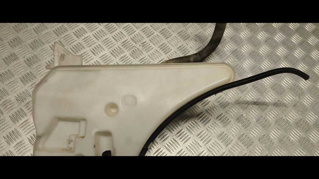 фото №7, Bmw e92 бак бачок омивача 7157144