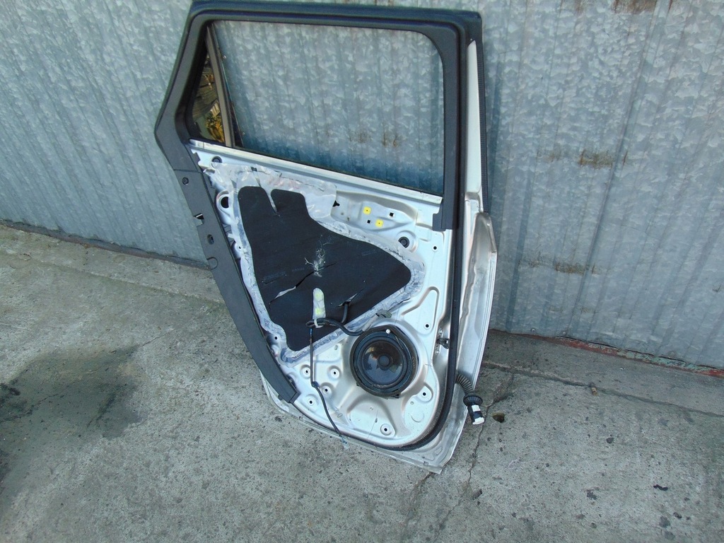 фото №14, Дверь левая задняя honda accord viii kombi nh743m