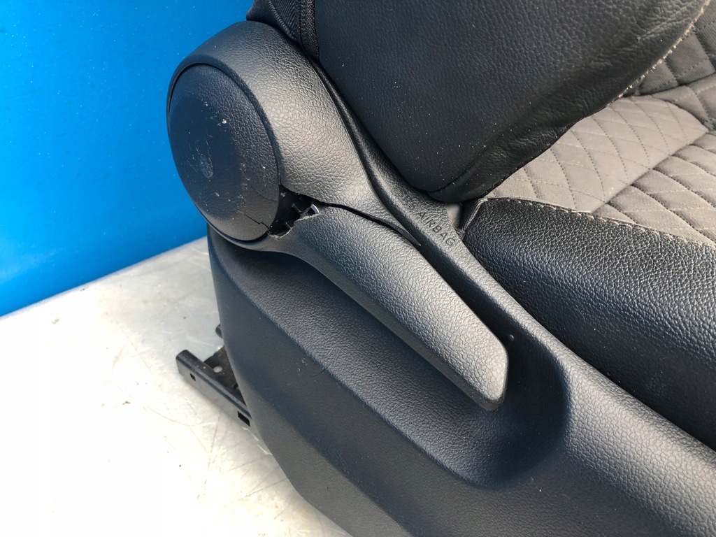 фото №8, Toyota chr c-hr сиденье пассажира правый коричневый кожа