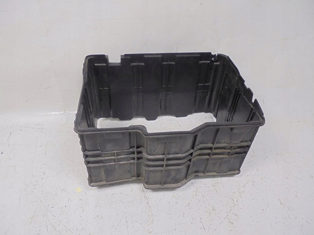 Корпус накладка акумулятор 242708587r renault captur 1 Ціна