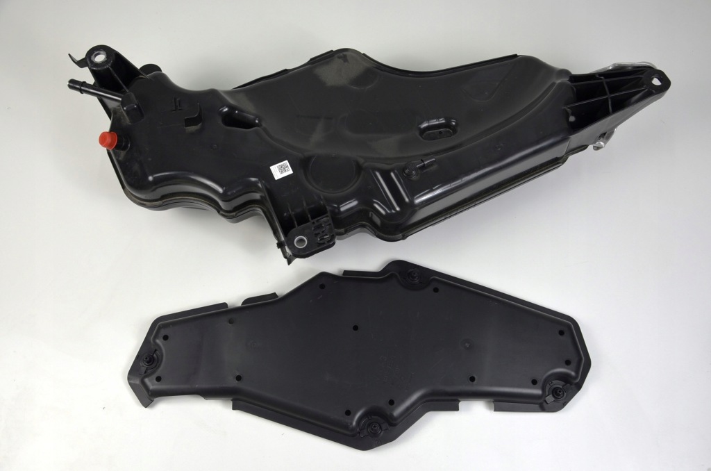 фото №1, Vw golf viii 8 бак adblue 5wa131877r