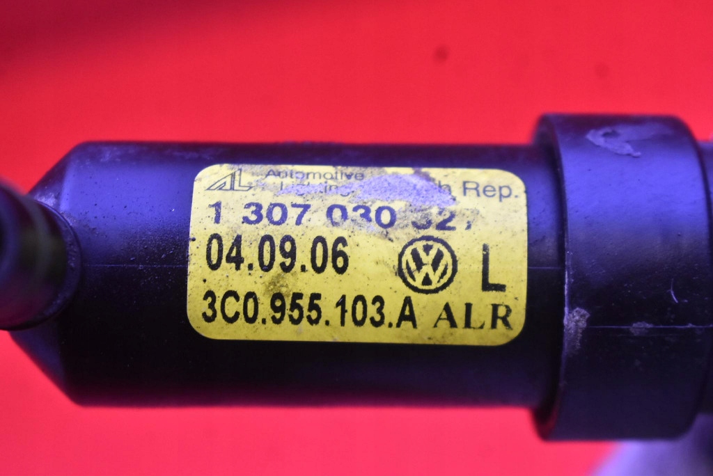 Омыватель фары левое  3c0955103a vw passat b6 05-10 с Разборки