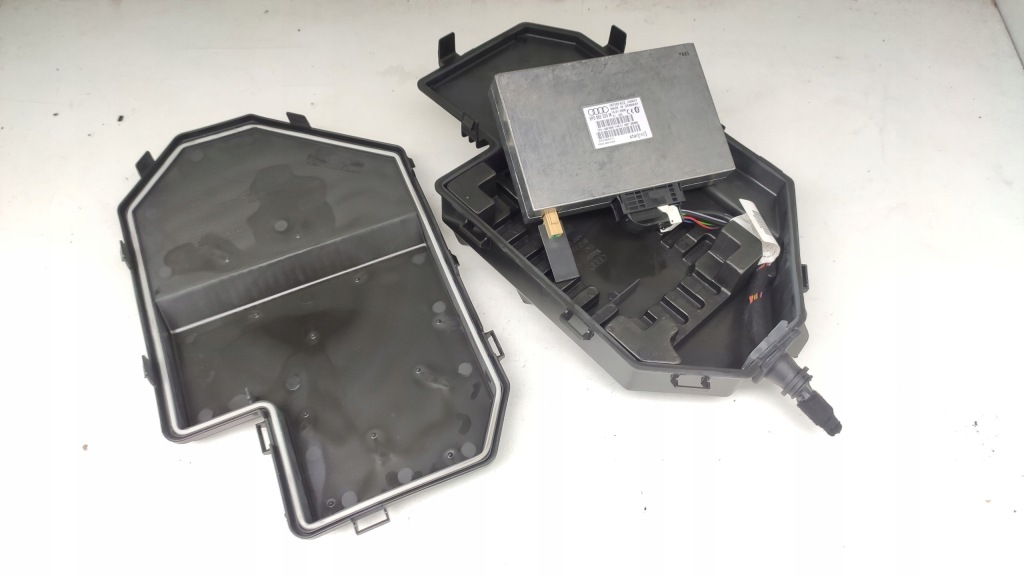 фото №1, Audi a3 8p a4 b7 модуль bluetooth 8p0862335m