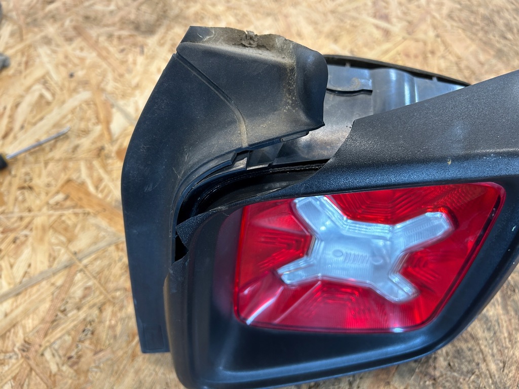 фото №3, Лампа задня задня права jeep renegade usa 2015