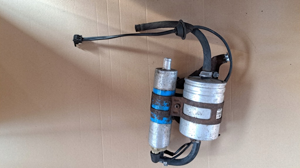 Купить Насос топлива mercedes w208 a0004780001