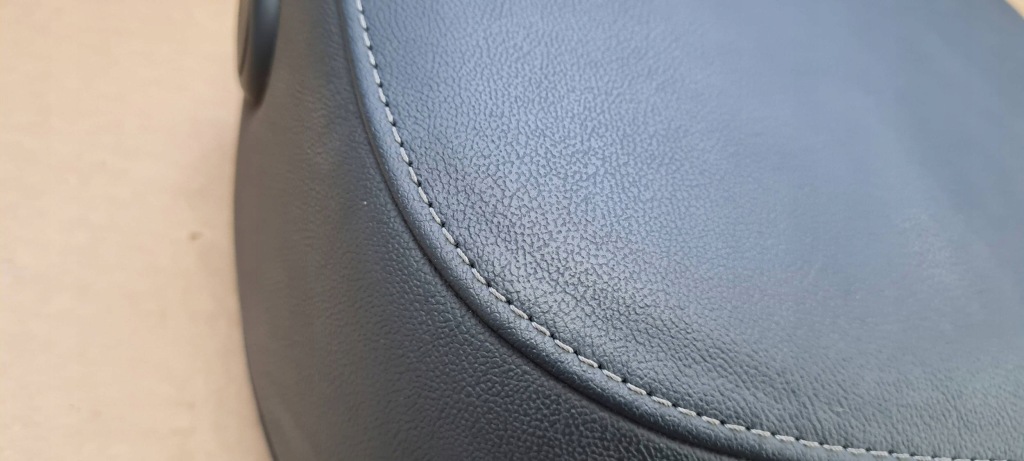 фото №14, A4 b9 8w підголівник сидіння правий перед шкіра sline