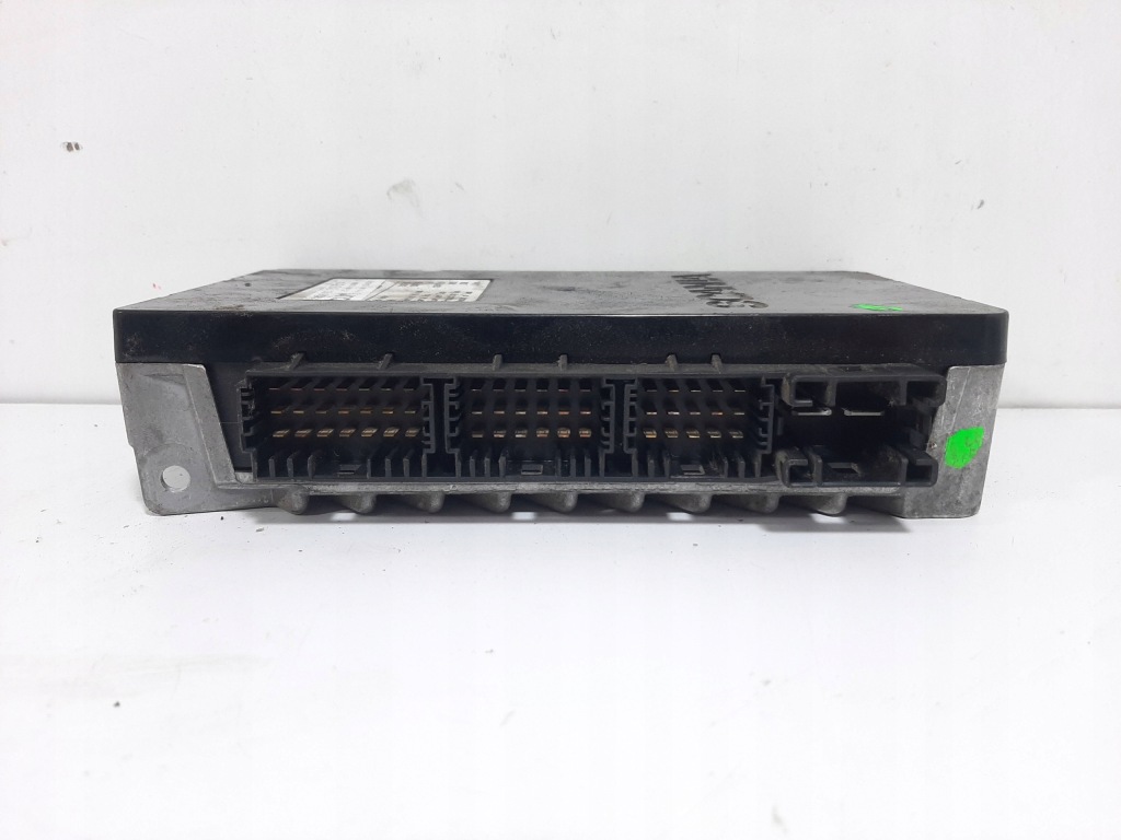 Купить Scania r410 euro6 poj 12742 302kw 14r блок управления модуль света 1943668