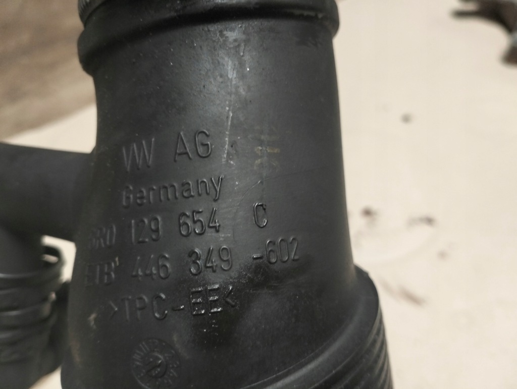 фото №7, Труба повітрозабірник повітря skoda rapid fabia ii 6r0129654c 1.6 tdi