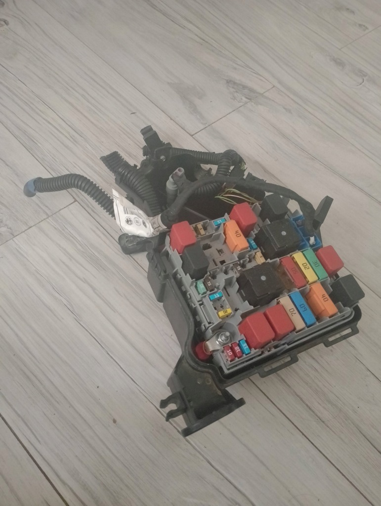 фото №1, Коробка запобіжників alfa giulietta 51867697