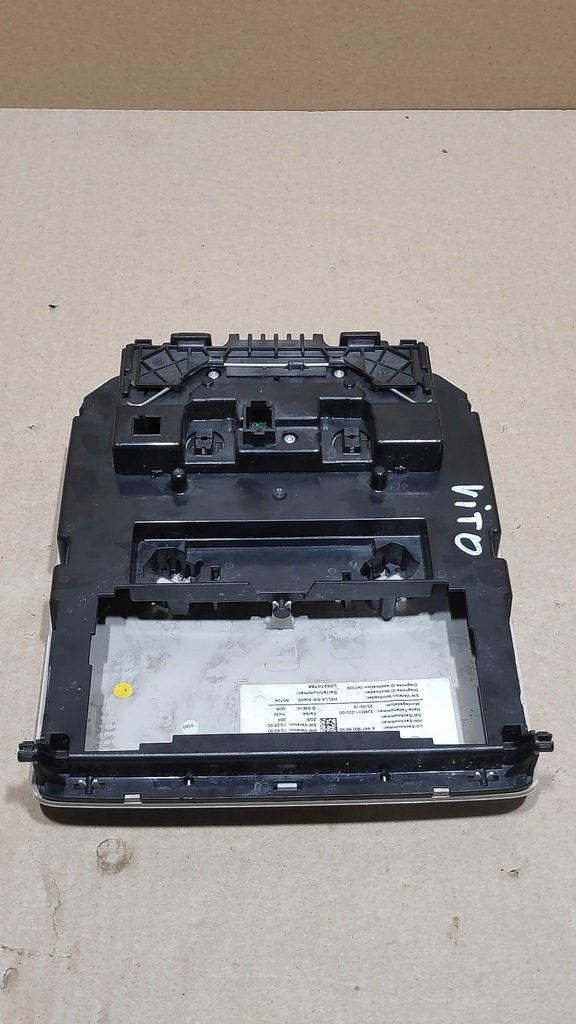 фото №5, Лампа потолочный освещение кабины vito mercedes w447 a4479006800