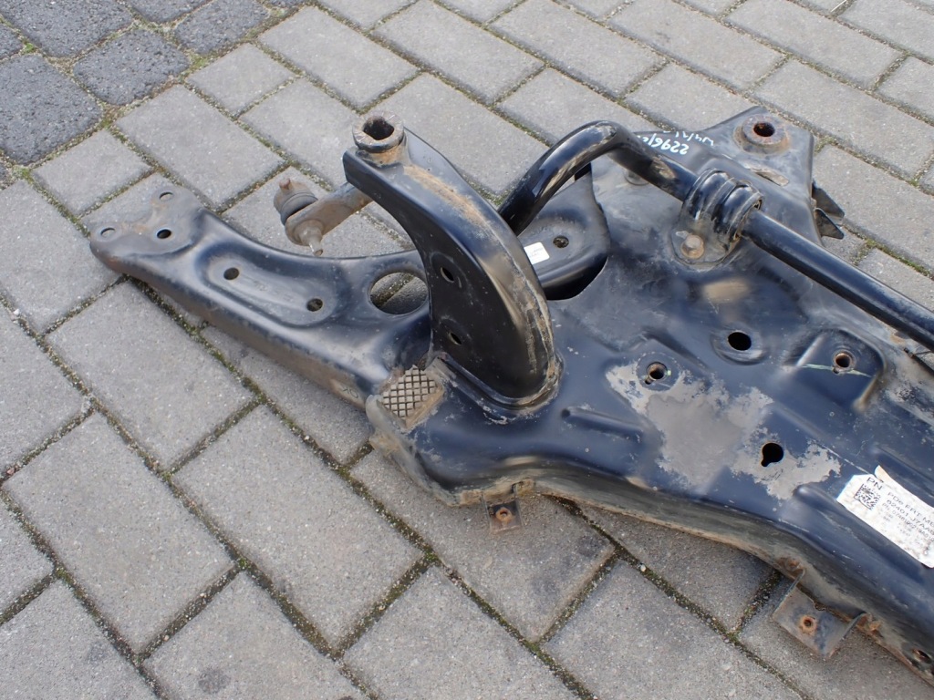 Підрамник підрамник поперечина hyundai i30 iii рестайлінг  1.6 crdi 19r 62401-j7aa0 Зі Шроту