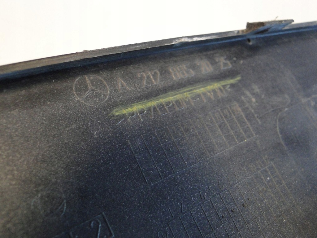 фото №9, Mercedes e w212 212 sedan накладка диффузор задний