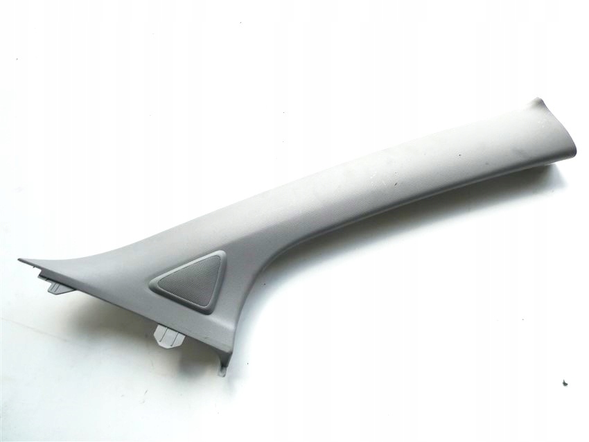 Купити Накладка стійка передня права toyota yaris 2 5d