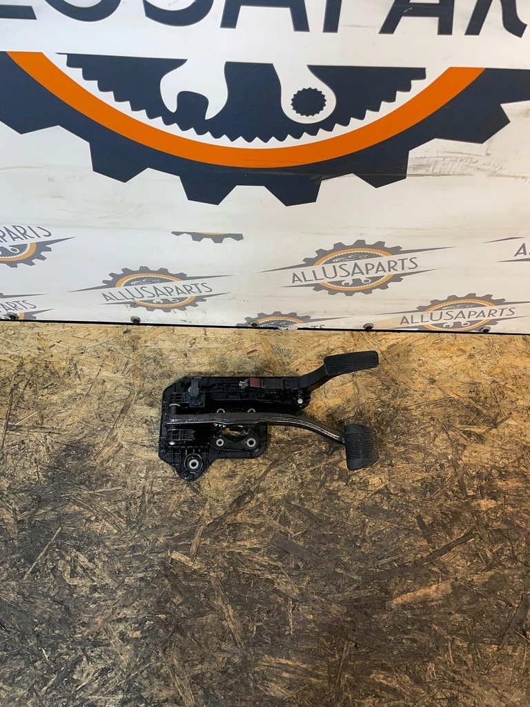 фото №1, Педаль тормоз gaz chrysler pacifica 2016-