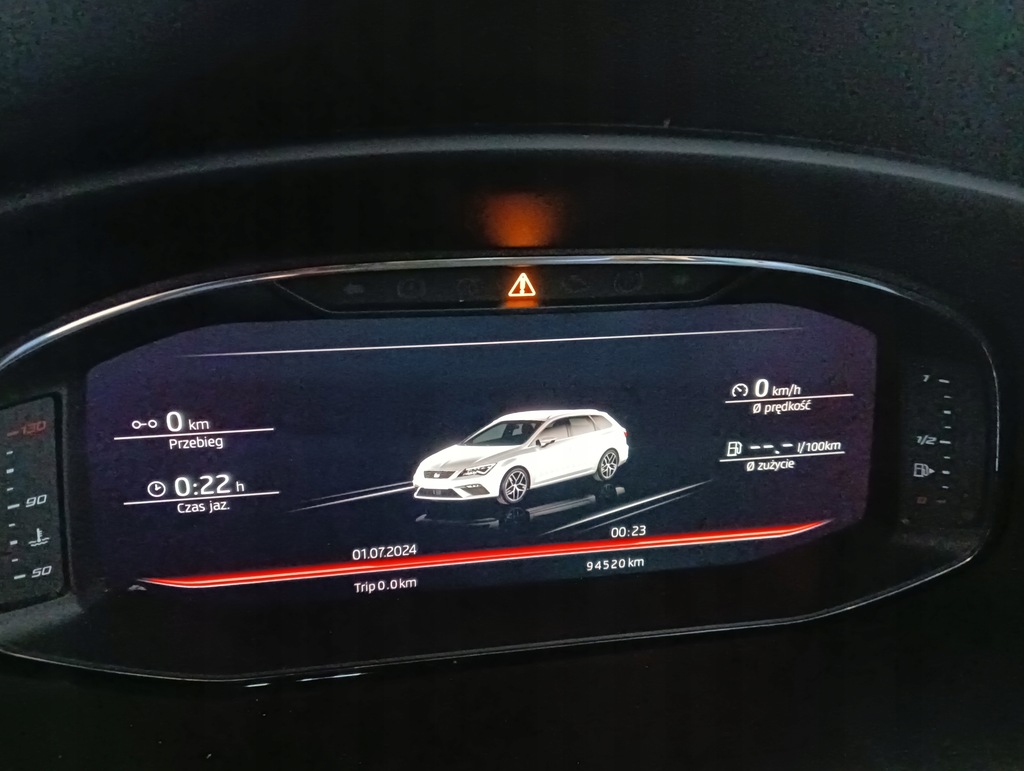 фото №15, Бак adblue seat leon iii kombi lift 1.6 tdi 2019 5q0131877f 5q0131969e