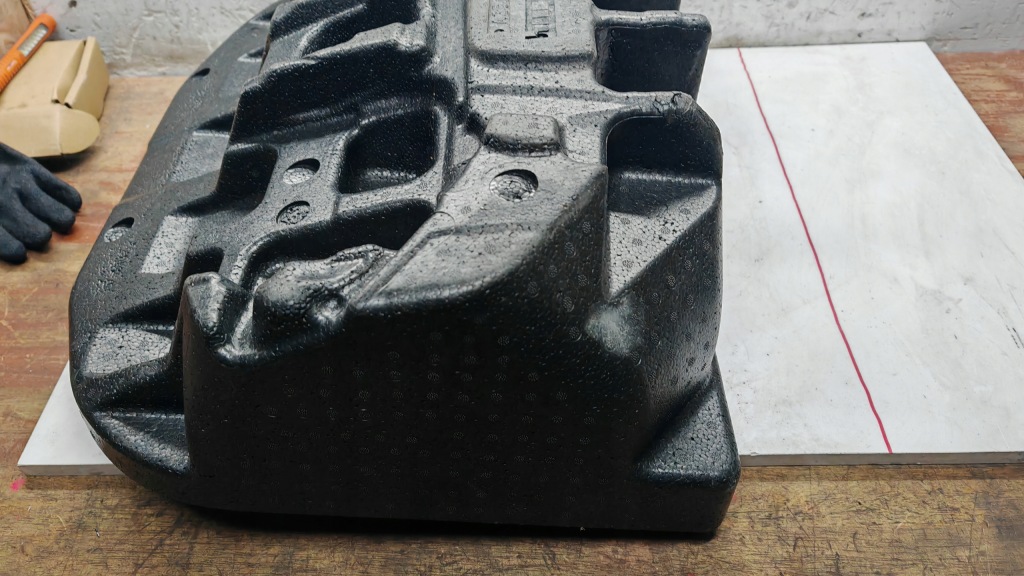 Вкладиш колеса запасного органайзер пінопласт mercedes w251 r klasa a2518990021 Київ