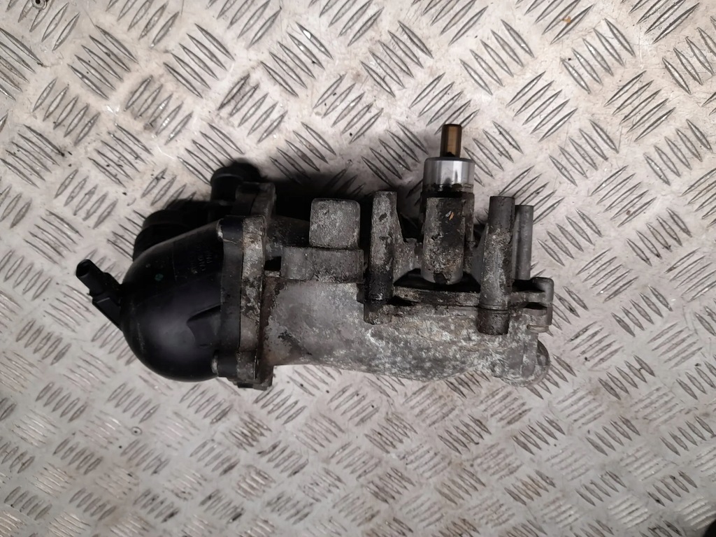 фото №6, Audi a8 s8 d4 4h 4.0 tfsi benzin 079121115ac насоса wody