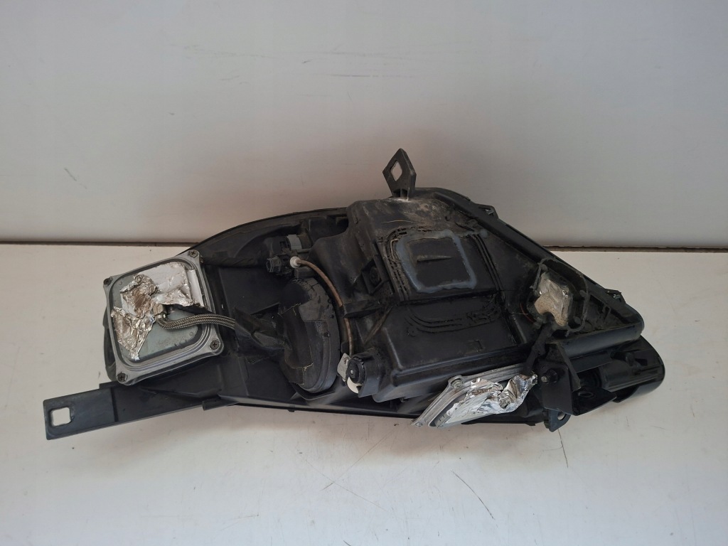 Лампа перед права ferrari california в Україні