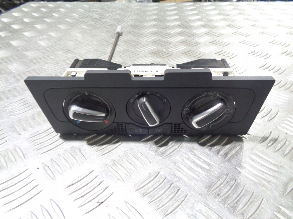 фото №1, Vw polo 6r панель кондиционера 6r0820045g