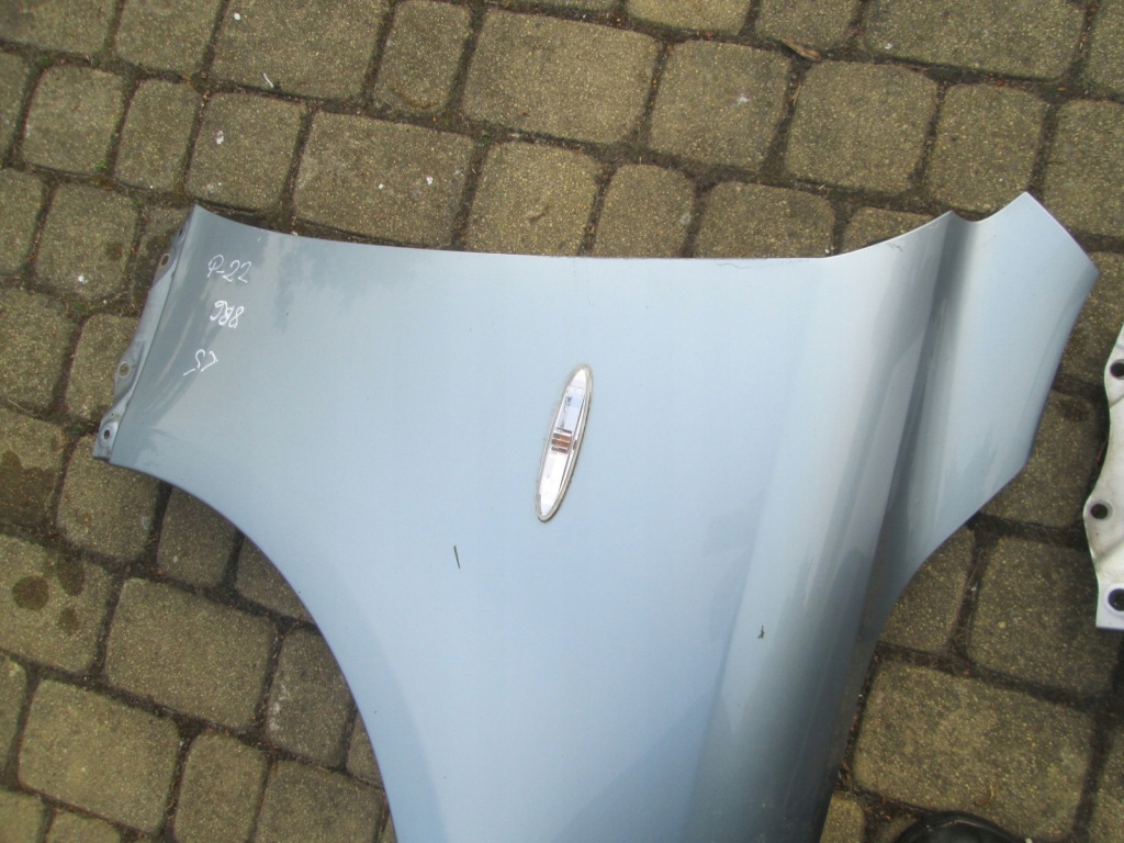 Купити Крило передній правий lexus is 2 05-09 1g1