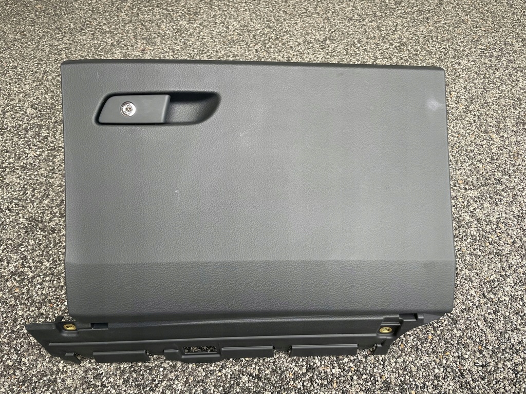 фото №1, Бардачок audi q5 18r.