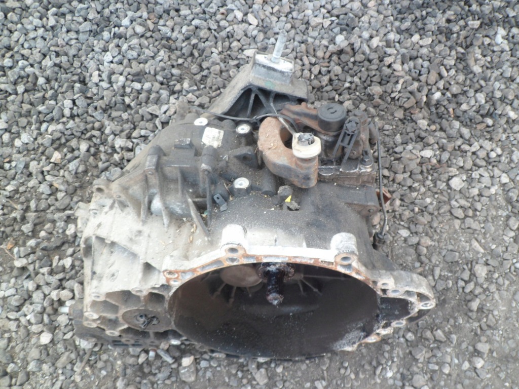 Купити Ford mondeo mk4 2.2tdci коробка передач передач 8g9r7002le