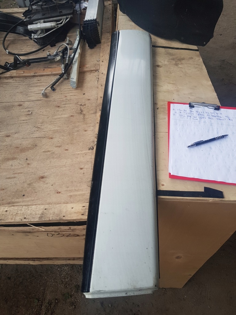 фото №1, Молдинг нижняя дверь передних левых jaguar f-pace