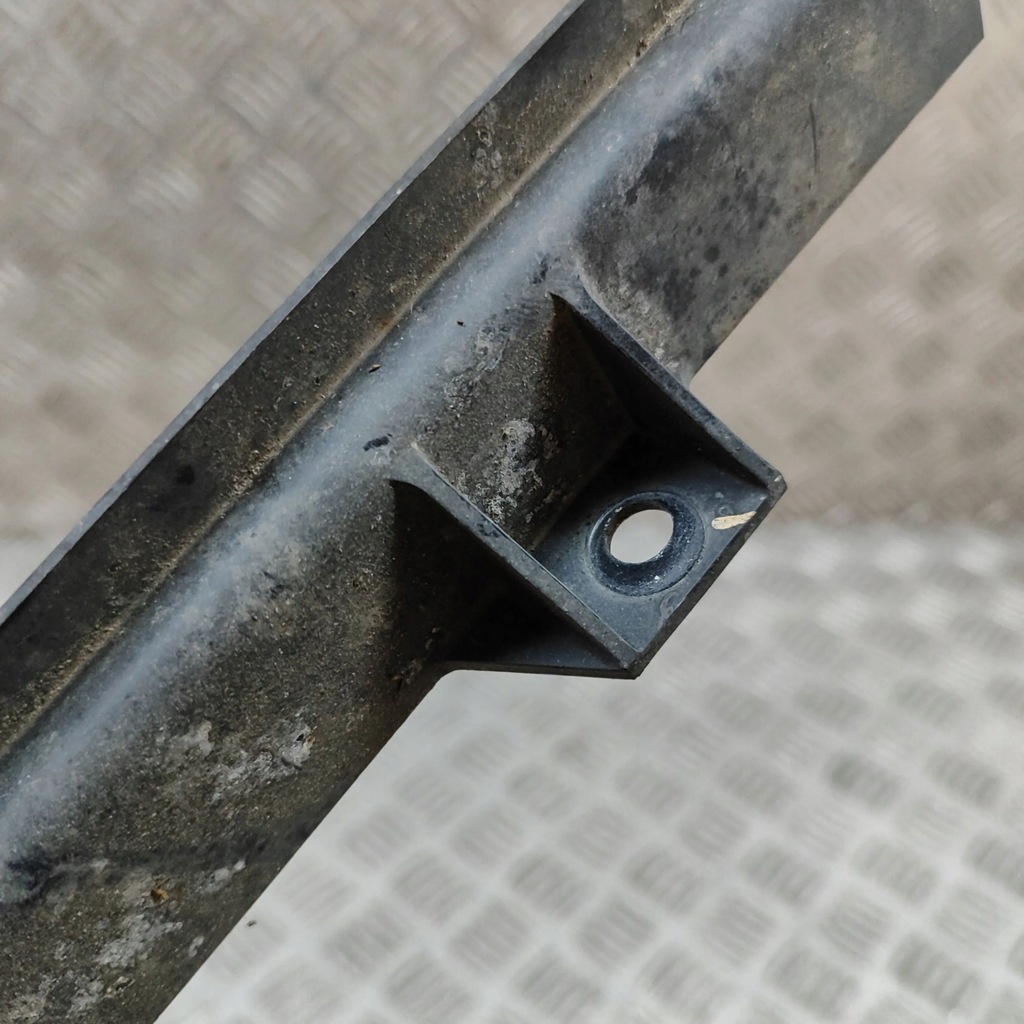 фото №6, Jaguar f-pace 2020 панель кронштейн радіатора / dół