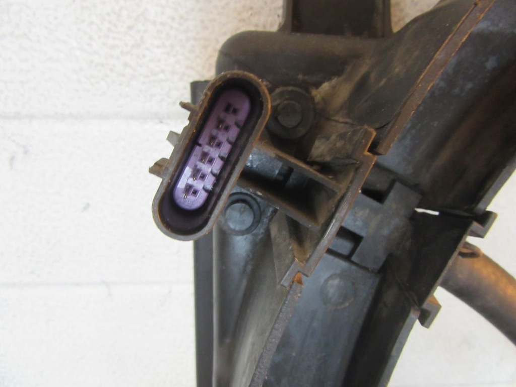 фото №7, Trailblazer 4.2i 2001 захист корпус вентилятора