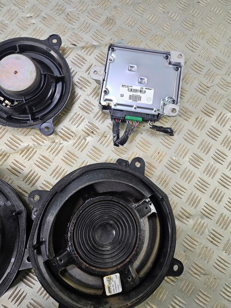 фото №6, Динамики усилитель bose mazda 3 iii bm комплект