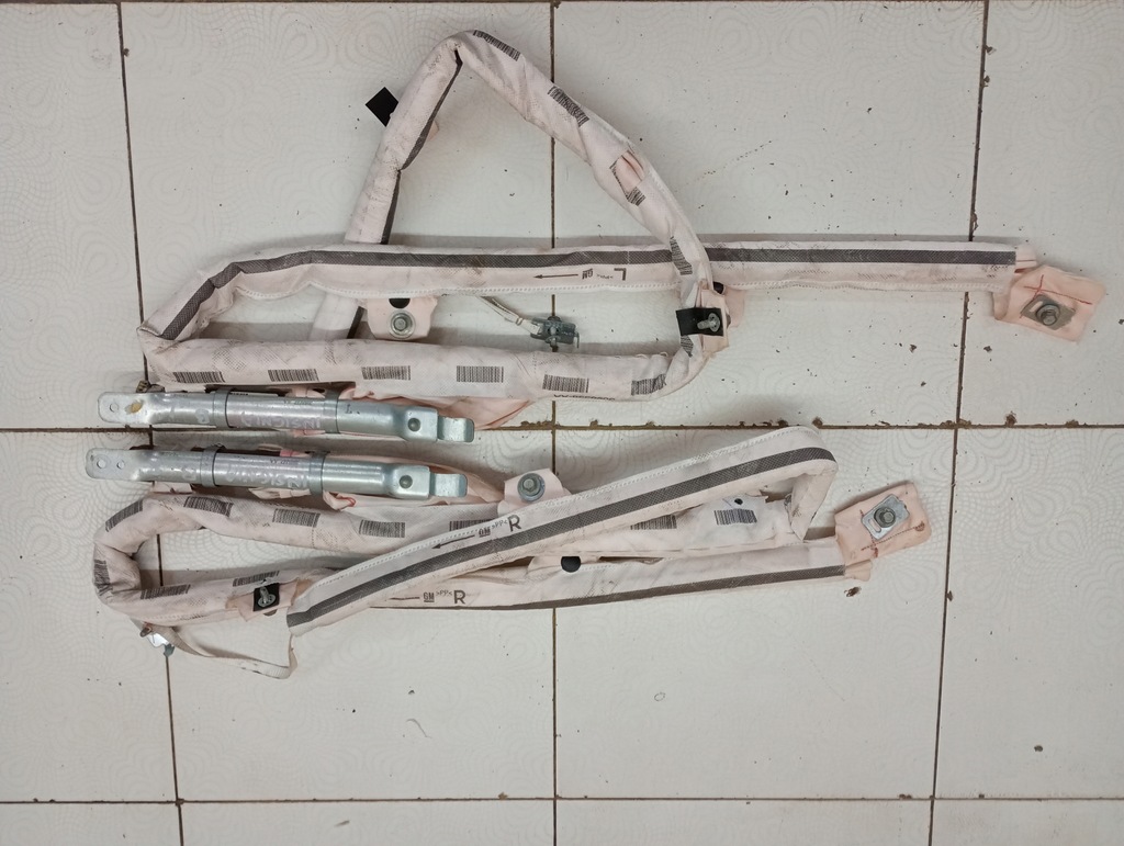 фото №1, Шторка безпеки ліва права opel insignia b ii