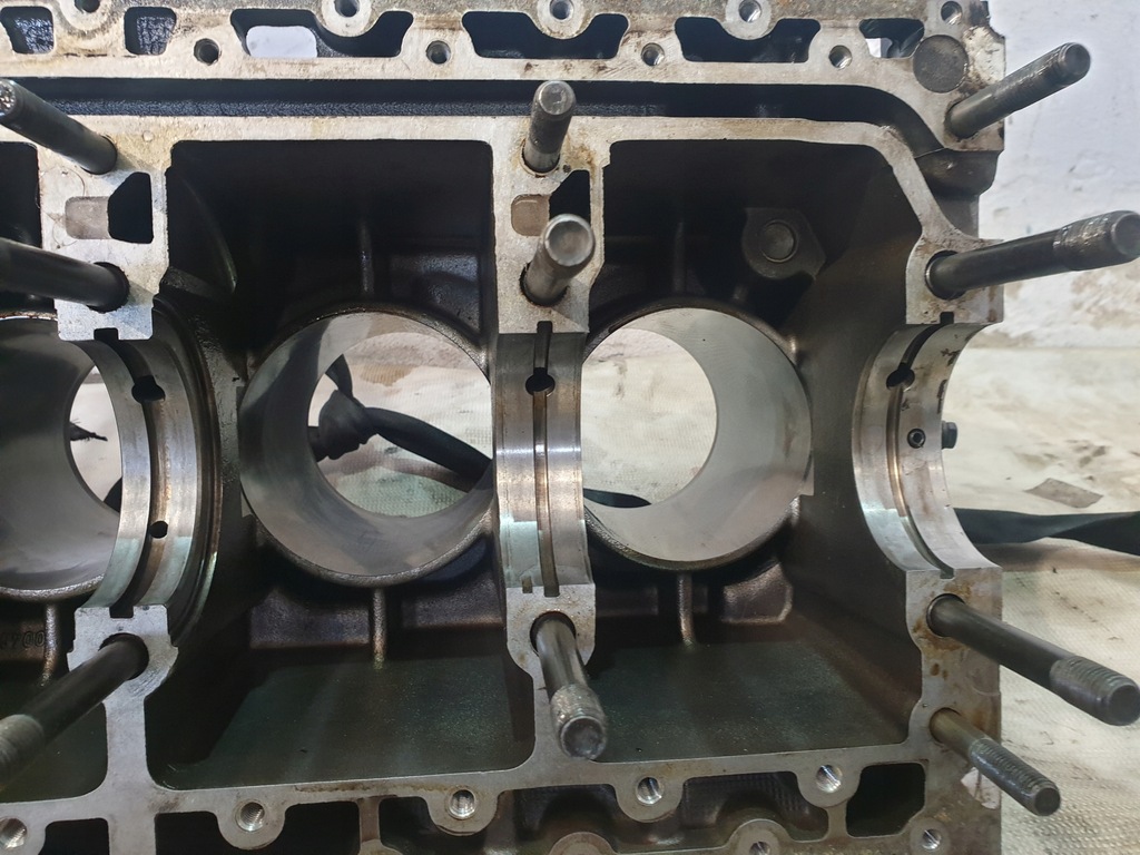 фото №11, Блок двигателя 944101108r porsche 944 2.5 b m44/40