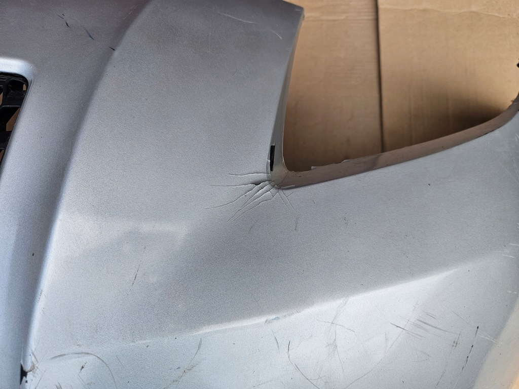 фото №8, Toyota yaris ii 06-08 бампер перед 1f7