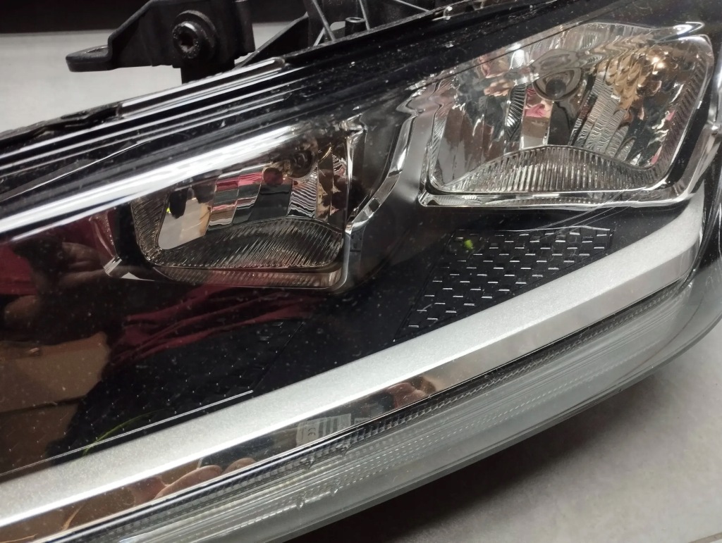 Audi q2 капот бампер лампи крила ly9t перед 81a941003 81a941004 Ціна