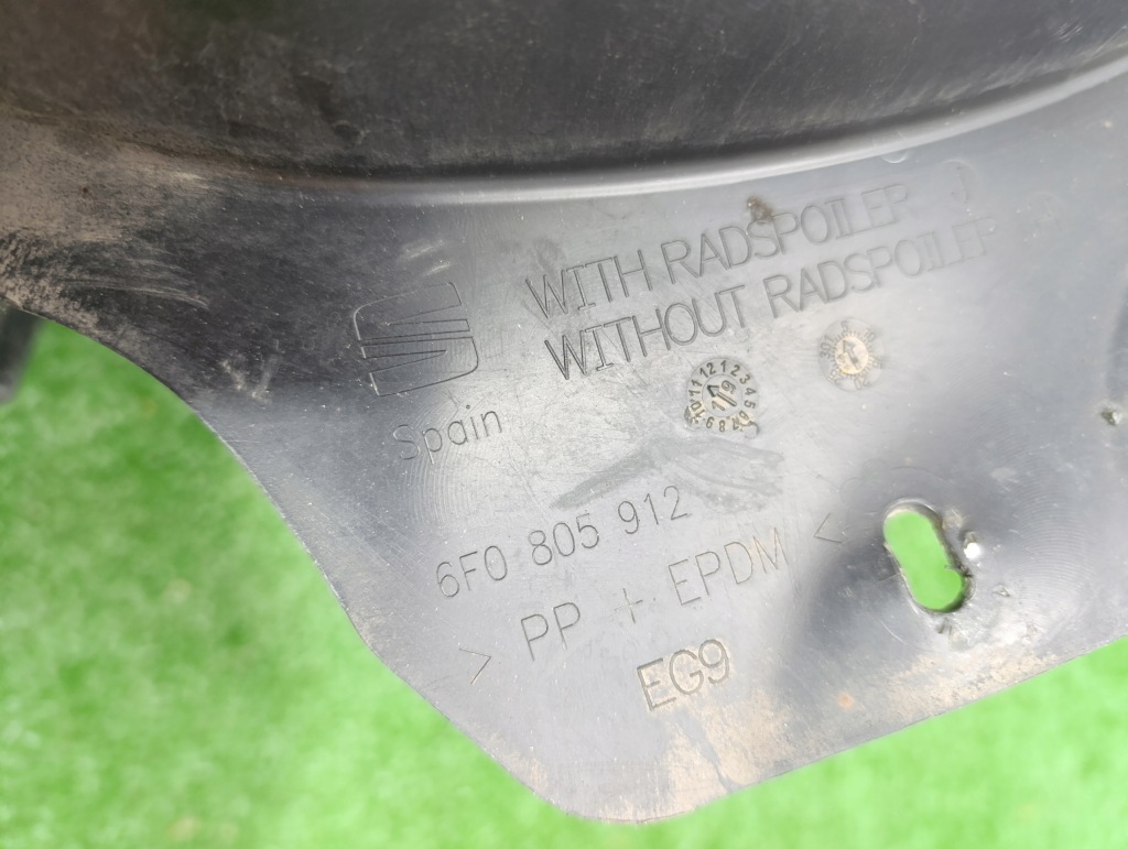 фото №13, Seat ibiza v 5 6f0 подкрылок правый перед передние сторона правая om