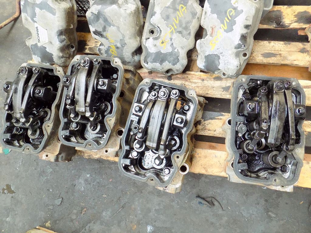 фото №2, Scania r 124 420km 2001r головка комплектна