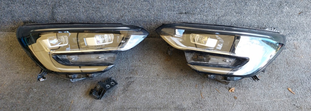 Купити Renaut megane iv 4 ліхтарі  перед led комплект