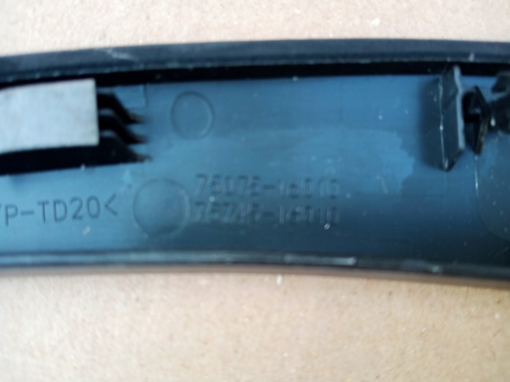 фото №5, Toyota corolla cross правая молдинг дверь задняя