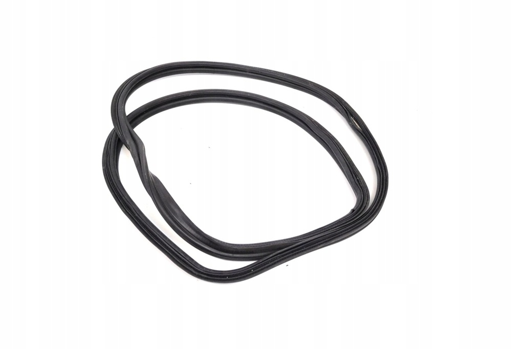 фото №2, Mercedes c218 cls350 cdi 2011 rhd прокладка задний крышки резиновый элемент