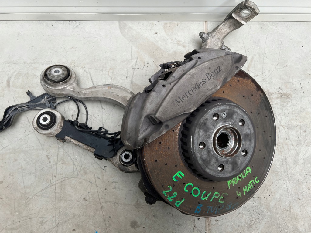 Підвіска праве  привідний вал mercedes w238 4matic 2.2d Недорого