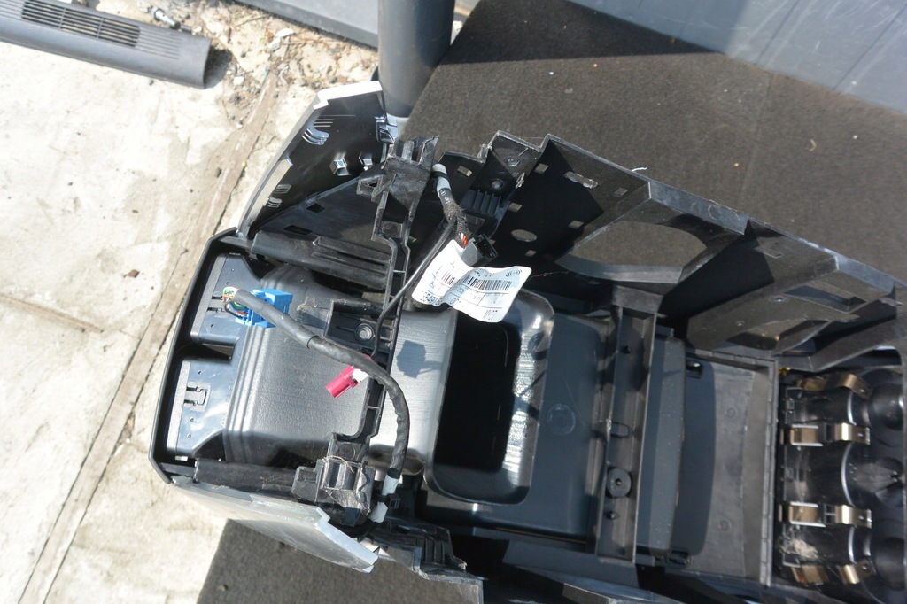 фото №15, Туннель средний перед кожа mercedes r w251