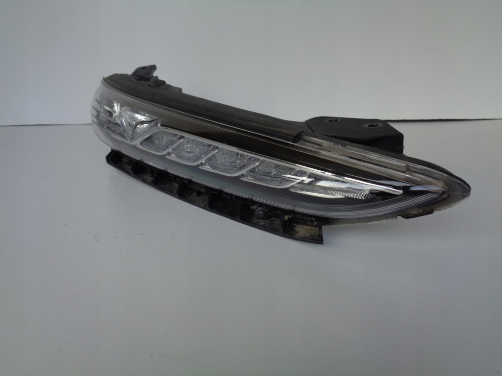 фото №1, Противотуманная фара правый hyundai kona 17- led